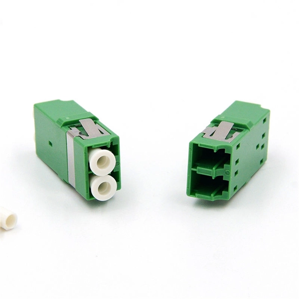 How to install a door on an internal electrical distribution box 