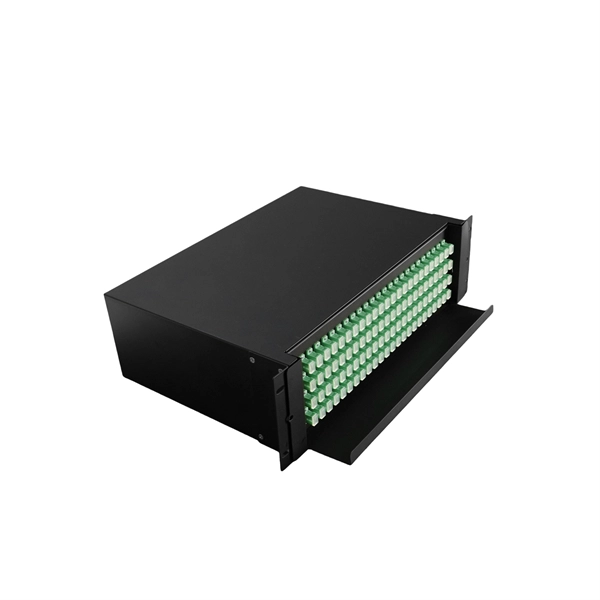 What are the functions and roles of a core switch 