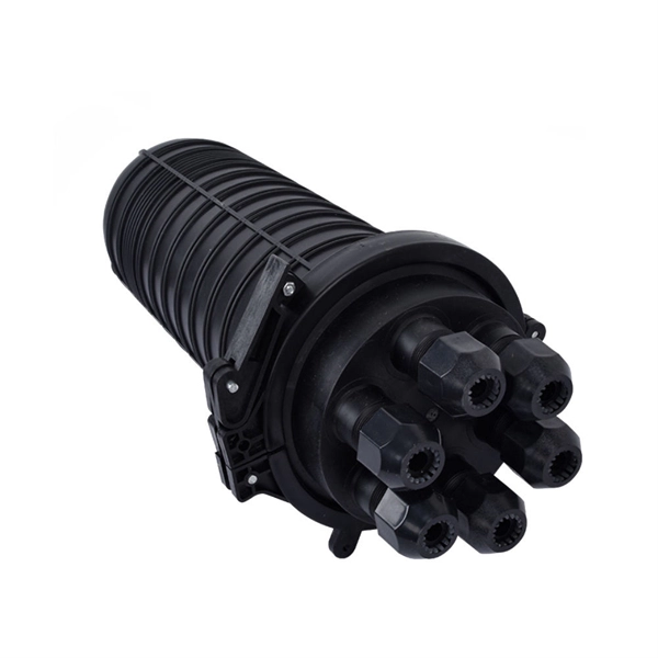 Single-mode to polarization-maintaining fiber optic cable
