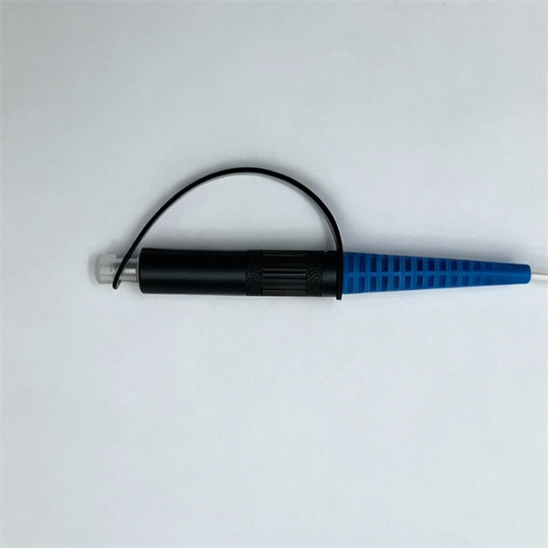How to remove the outer sheath from a fiber optic pigtail