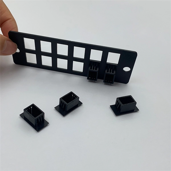 How to bind cables in a cable tray with wire