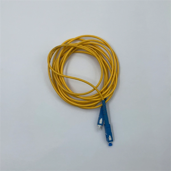 How to use tools for assembling fiber optic cables