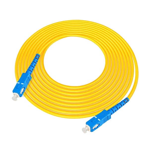 Can a 100Mbps fiber optic patch cord be used and how should it be connected 