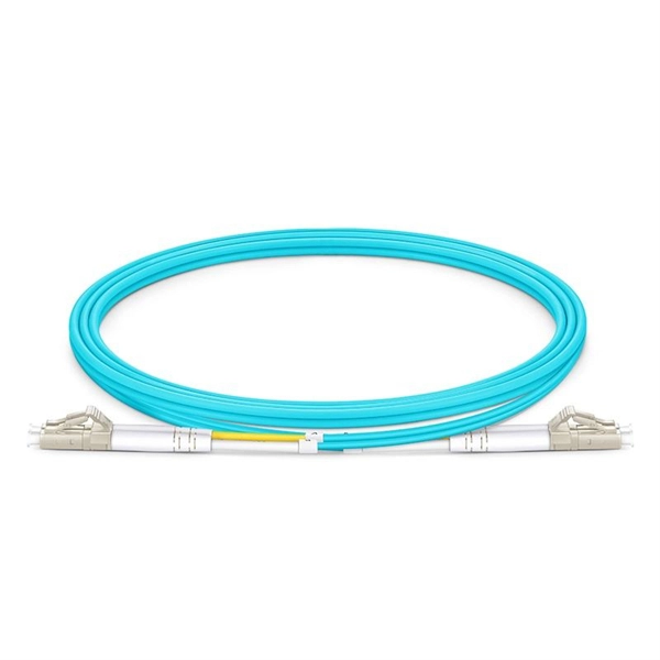 What are the wiring connections in a distribution box 