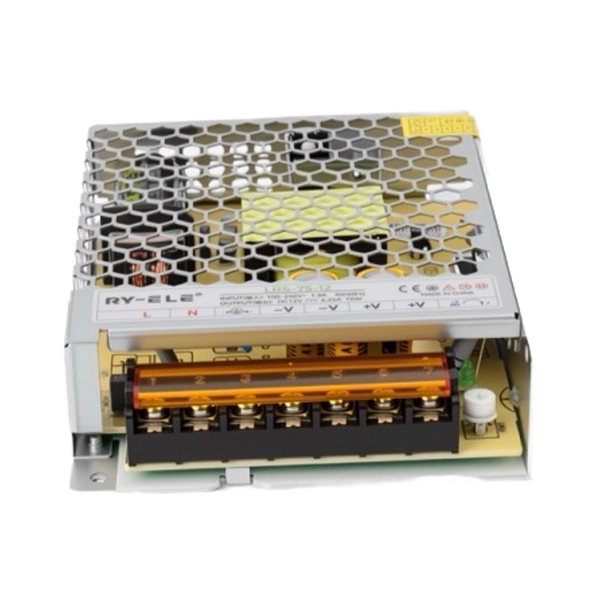Must secondary distribution boxes use aluminum busbars 